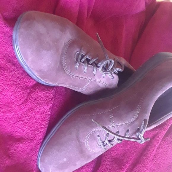 Easy Spirit lace up casual shoes - Picture 2 of 3